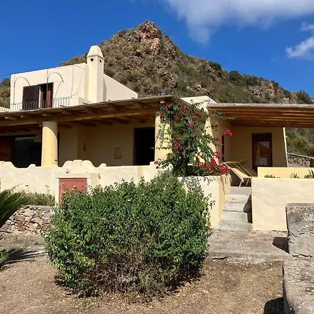 Vila Casa Bacco, Capistello *