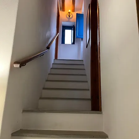 Casa Bacco, Capistello Vila