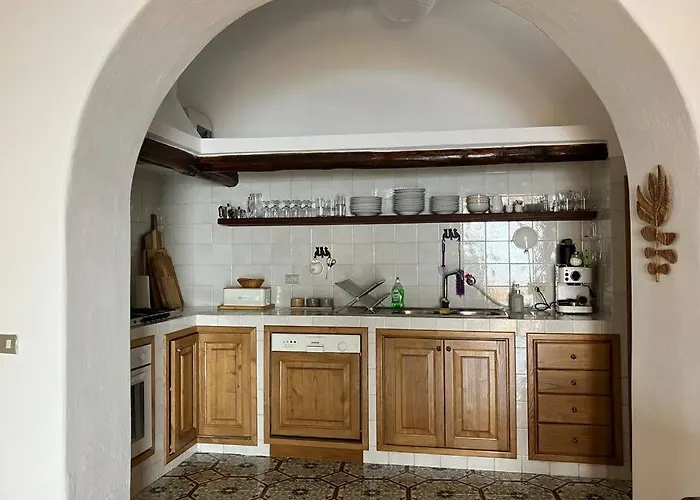 Casa Bacco, Capistello Lipari