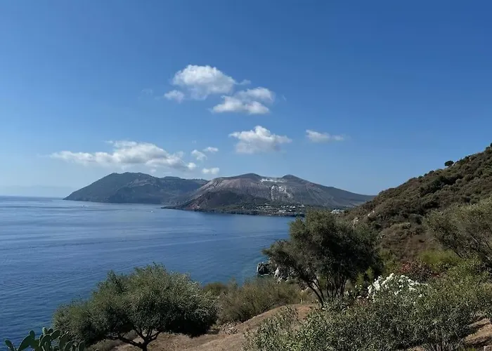 Casa Bacco, Capistello * Lipari